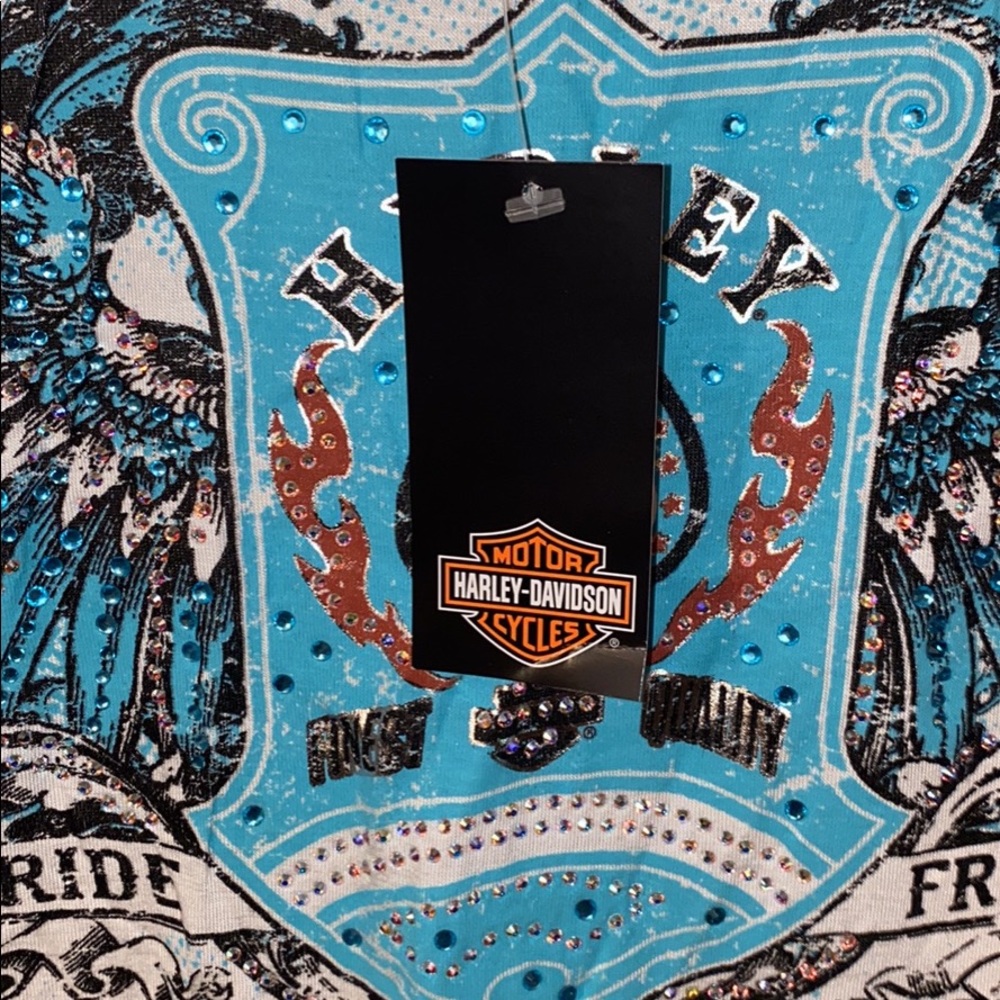 Medium Harley Davidson shirt